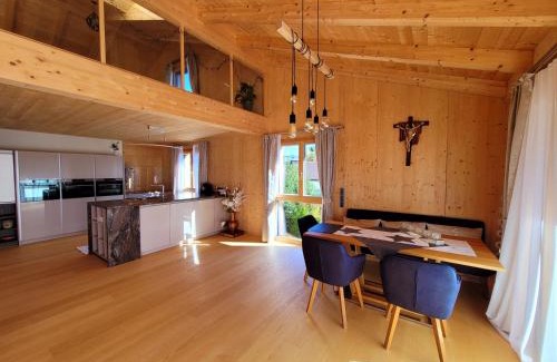 Groedig Apartamento | Ferienwohnung Anna Salzburg Grödig