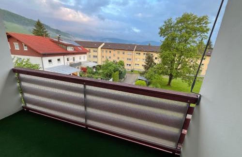 Oberstaufen Apartamento | Ferienwohnung Bergblick