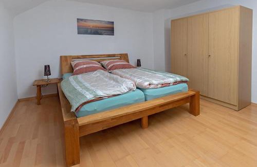 Hofen Apartamento | Ferienwohnung Biebes