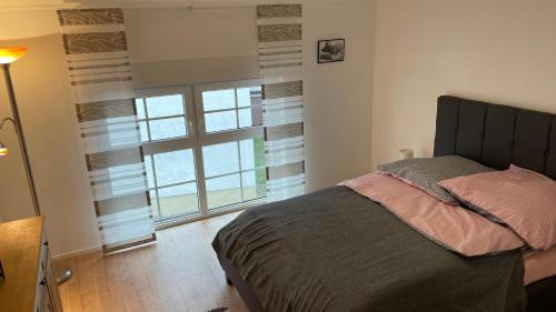 Hinzert-Polert Apartamento | Ferienwohnung Brunnenblick