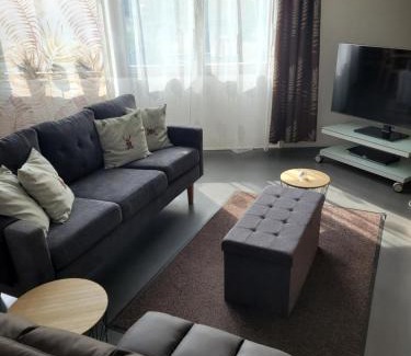 Wiesbaden Apartamento | Ferienwohnung Burgblick