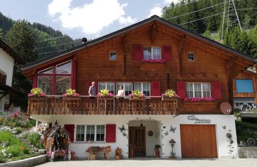 Sedrun Apartamento | Ferienwohnung Casa Ursina