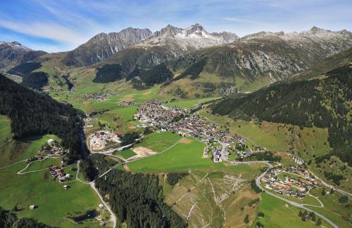 Sedrun Apartamento | Ferienwohnung Casa Ursina