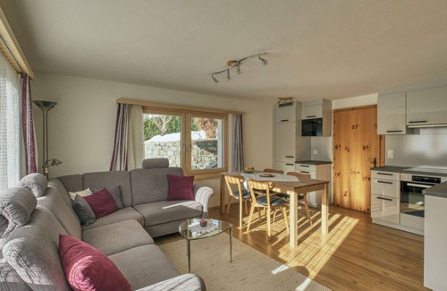 Valsot Apartamento | Ferienwohnung Chasa Plajet 8B by Interhome