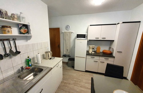 Mandelholz Apartamento | Ferienwohnung Das Alte E-werk mit Kamin - Fewo mit 2 SZ