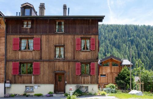 Obergesteln Apartamento | Ferienwohnung Gabschi