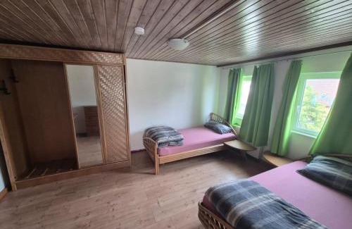 Heiligenstadt in Oberfranken Apartamento | Ferienwohnung Goldener Löwe