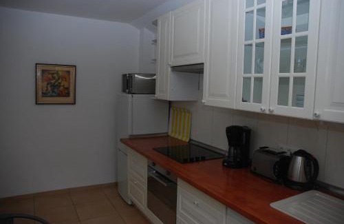 Gaarden-Sud - Kronsburg Apartamento | Ferienwohnung Grünes Herz