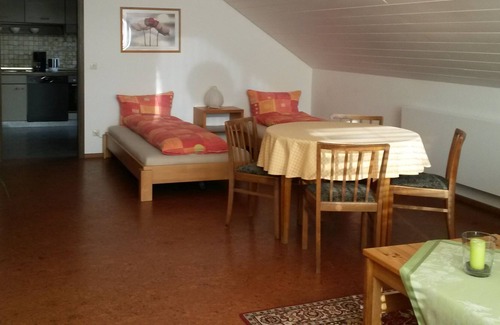 Gemarkung Truchtelfingen Apartamento | Apartamento Holdertal, 80m², 1 habitación, máx. 5 personas