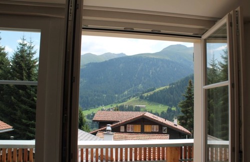 Sedrun Apartamento | Ferienwohnung Huber by Interhome