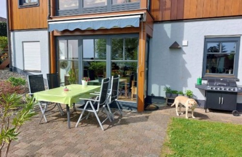 Welschneudorf Apartamento | Ferienwohnung im Südlichen Westerwald, Barrierefrei, mit Terrasse, Garten, Sauna