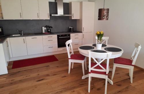 Pfeffingen Apartamento | Ferienwohnung Im Eyachtal