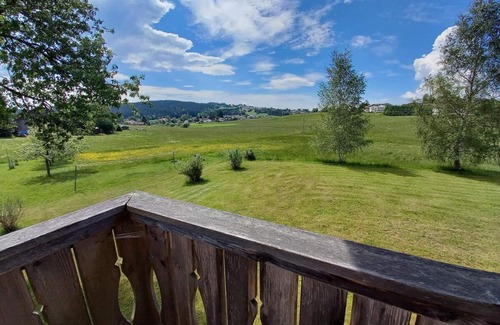 Riedlhutte Apartamento | Ferienwohnung im Landhausstil mit Balkon