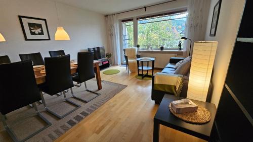 Hamelin Apartamento | Ferienwohnung in zentraler und ruhiger Lage mit Balkon, fußläufig zur Innenstadt