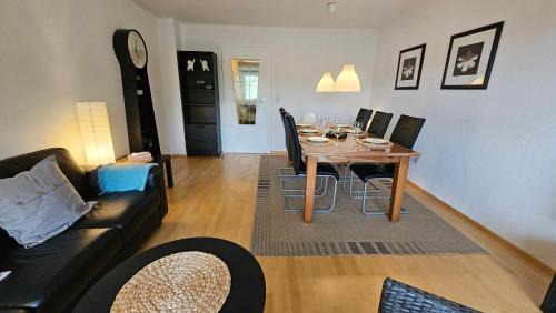 Hamelin Apartamento | Ferienwohnung in zentraler und ruhiger Lage mit Balkon, fußläufig zur Innenstadt