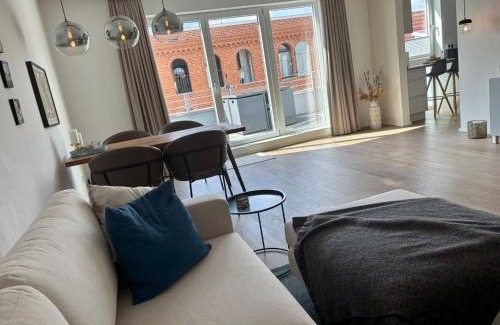 Eckernfoerde Apartamento | Ferienwohnung "JungfernEcke" mit Sauna, Hafenspitze Quartier