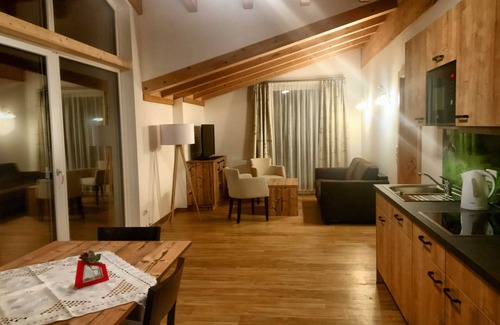 Nesselwaengle Apartamento | Ferienwohnung Köllenspitze - Appartments und Pension Mariandl
