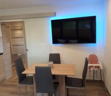 Kripp Apartamento | Ferienwohnung Leonora