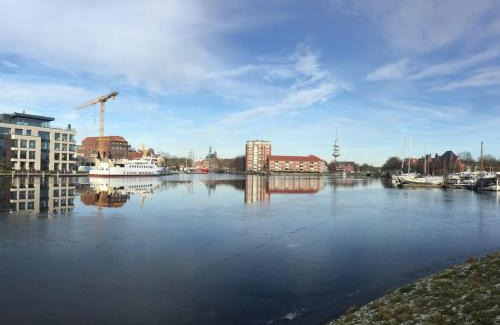 Emden Apartamento | Ferienwohnung LOFT- direkt am Falderndelft - nähe Innenstadt