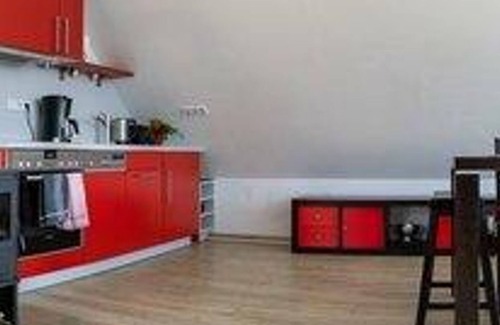 Heikendorf Apartamento | Ferienwohnung Möwennest, Dusche, WC - Haus Über dem Strand