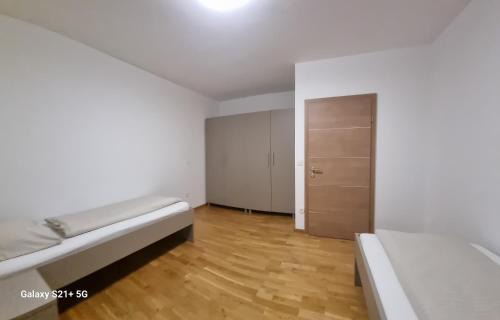 Worschach Apartamento | Ferienwohnung Maitschern