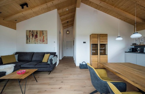 Grainbach Casa | Ferienwohnung mit Bergblick und 2 Separaten Schlafzimmern