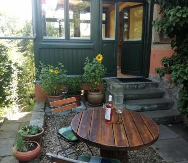 Dresden Apartamento | Ferienwohnung mit Charme in Dresden Pillnitz EG