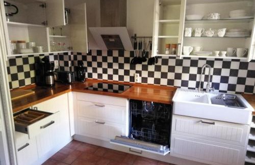 Dresden Apartamento | Ferienwohnung mit Charme in Dresden Pillnitz EG