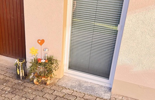 Bischofsheim an der Rhon Apartamento | Ferienwohnung mit Terrasse