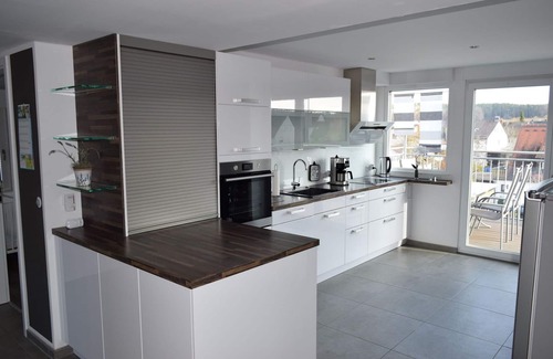 Zirndorf Apartamento | Ferienwohnung mit Südbalkon