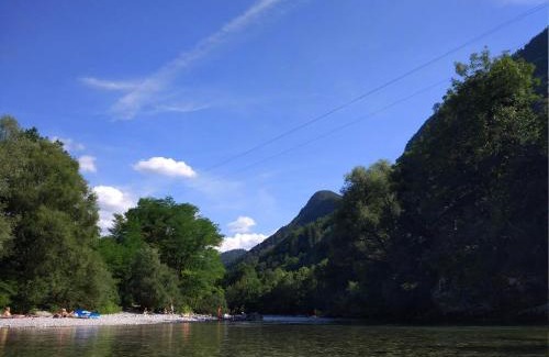 Tolmin Apartamento | Ferienwohnung Mit Eigener Sonnenterrasse