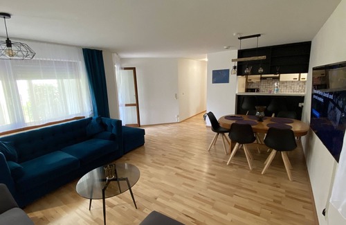 Metzingen Apartamento | Ferienwohnung mit Terrasse