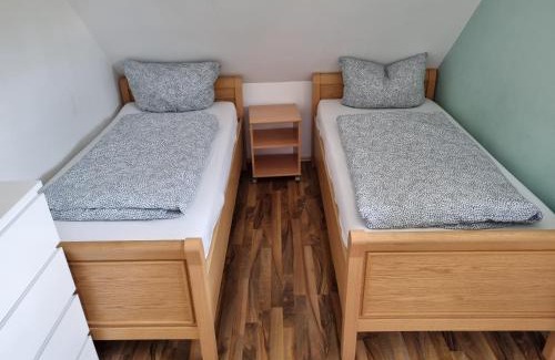 Ahnatal-Weimar Apartamento | Ferienwohnung/Monteurwohnung Alte Scheune bei Kassel