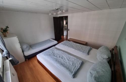 Ahnatal-Weimar Apartamento | Ferienwohnung/Monteurwohnung im Herzen von Ahnatal