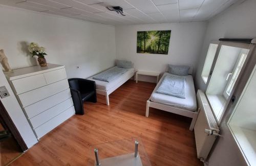 Ahnatal-Weimar Apartamento | Ferienwohnung/Monteurwohnung im Herzen von Ahnatal