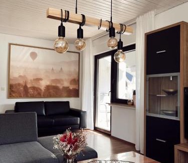 Oberfell Apartamento | Ferienwohnung Moselflair mit direktem Blick auf die Mosel und Weinberge