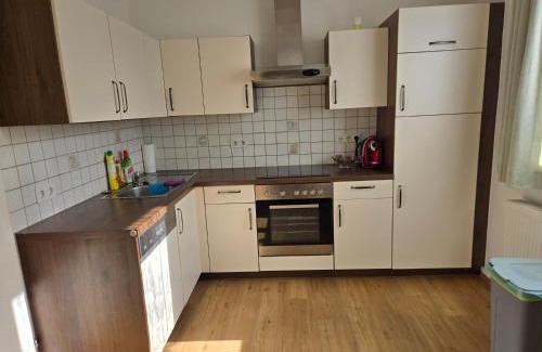 Judenburg Apartamento | Ferienwohnung nähe Red Bull Ring mit eingezäunten Garten