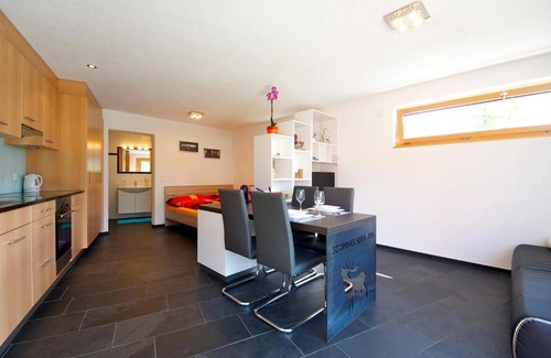 Engadin Scoul Apartamento | Ferienwohnung Neuhäusler, Schinnas Sura 799