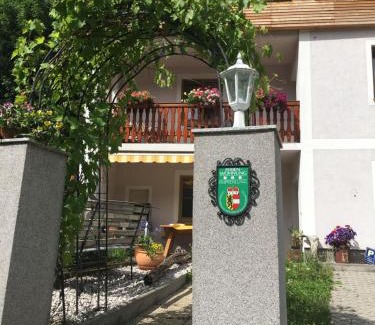Hof bei Salzburg Apartamento | Ferienwohnung Oswald Fuschlsee
