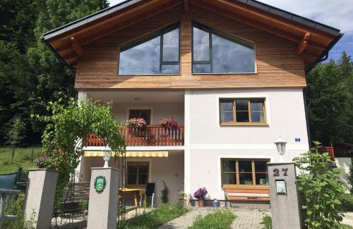 Hof bei Salzburg Apartamento | Ferienwohnung Oswald Fuschlsee