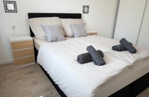 Pforzheim Apartamento | Ferienwohnung - schönes Heim Li-Apartments