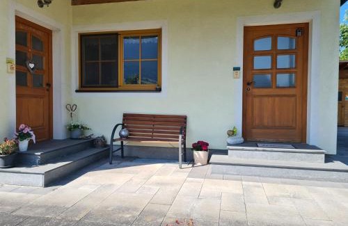 Aigen im Ennstal Apartamento | Ferienwohnung Schupfer - Free Parking, Seenähe & 5 Skigebieten