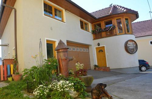 Liebenfels Casa | Ferienwohnung Schmetterling