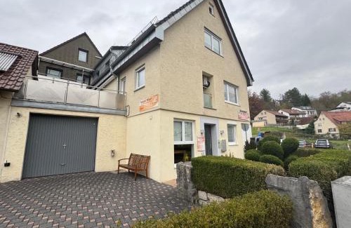 Waldenbuch Apartamento | Ferienwohnung "SCHWÄBISCHE ALB" , Pension Wauri