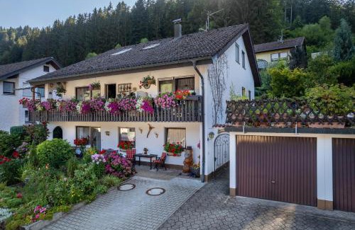 Niederwasser Apartamento | Ferienwohnung Schwarzwälder