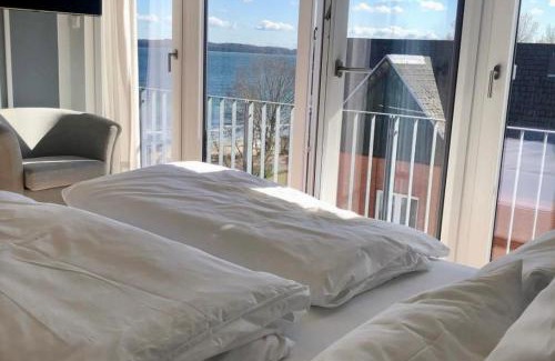 Eckernfoerde Apartamento | Ferienwohnung "Seglersteg, Bungalow 11" Hafenspitze