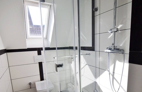 Troisdorf Apartamento | Ferienwohnung T18, 1 Schlafzimmer, Max. 4 Personen