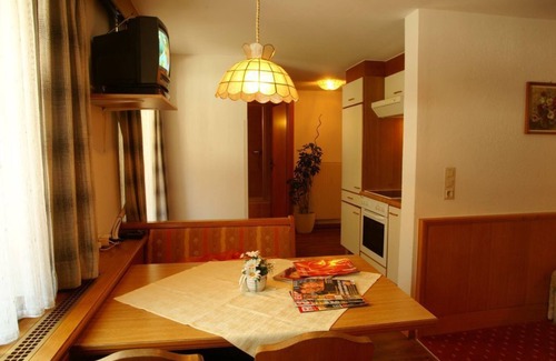 Jerzens Apartamento | Ferienwohnung Taubenschlag - Landhaus Raich