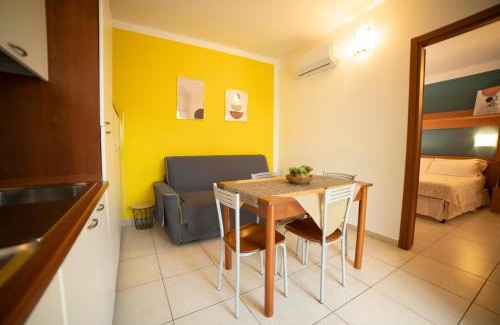 Mattinata Casa | Ferienwohnung ulivo mit Pool und Privatstrand