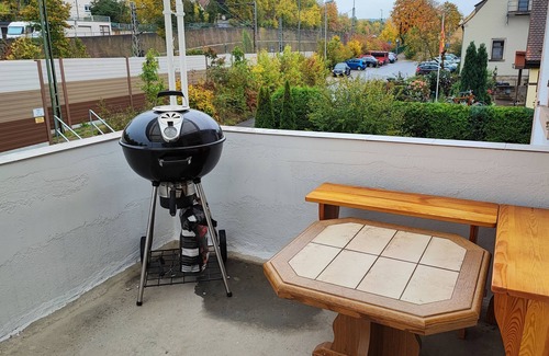 Veitshoechheim Apartamento | Ferienwohnung und Monteurwohnung bis zu 10 Personen Großer Parkplatz /wlan/grill